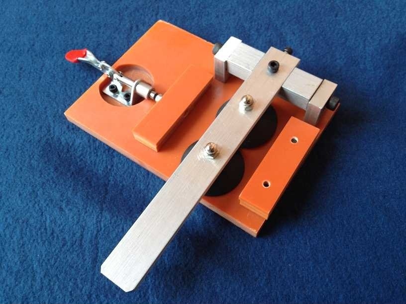 iPhone5/5S等の分解用簡単工具　オープナーDX 4,738円