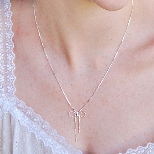 [エスパ ニンニン着用] claire ribbonアクセサリー ネックレス Qoo10 エンブロックス AESPA ニンニン着用 リボン ネック