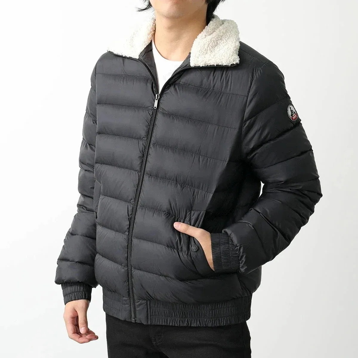 JOTT ジョット ダウンジャケット DANAO FW24MDOW20 メンズ ナイロン ショート丈 ロゴパッチ ジップアップ 99/BLACK