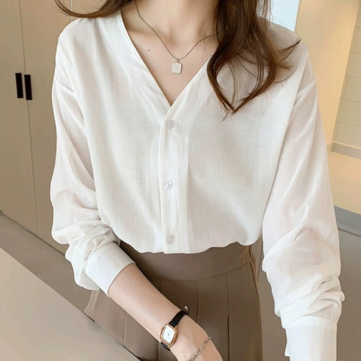 トップス シャツ 長袖 Vネック 襟なし ストレート Iライン 前開き 透け感 薄手 かわいい 大人可愛い きれいめ シンプル 大人 上品 おしゃれ お洒落 大人可愛い 大人女子 こなれ感 ラブリー