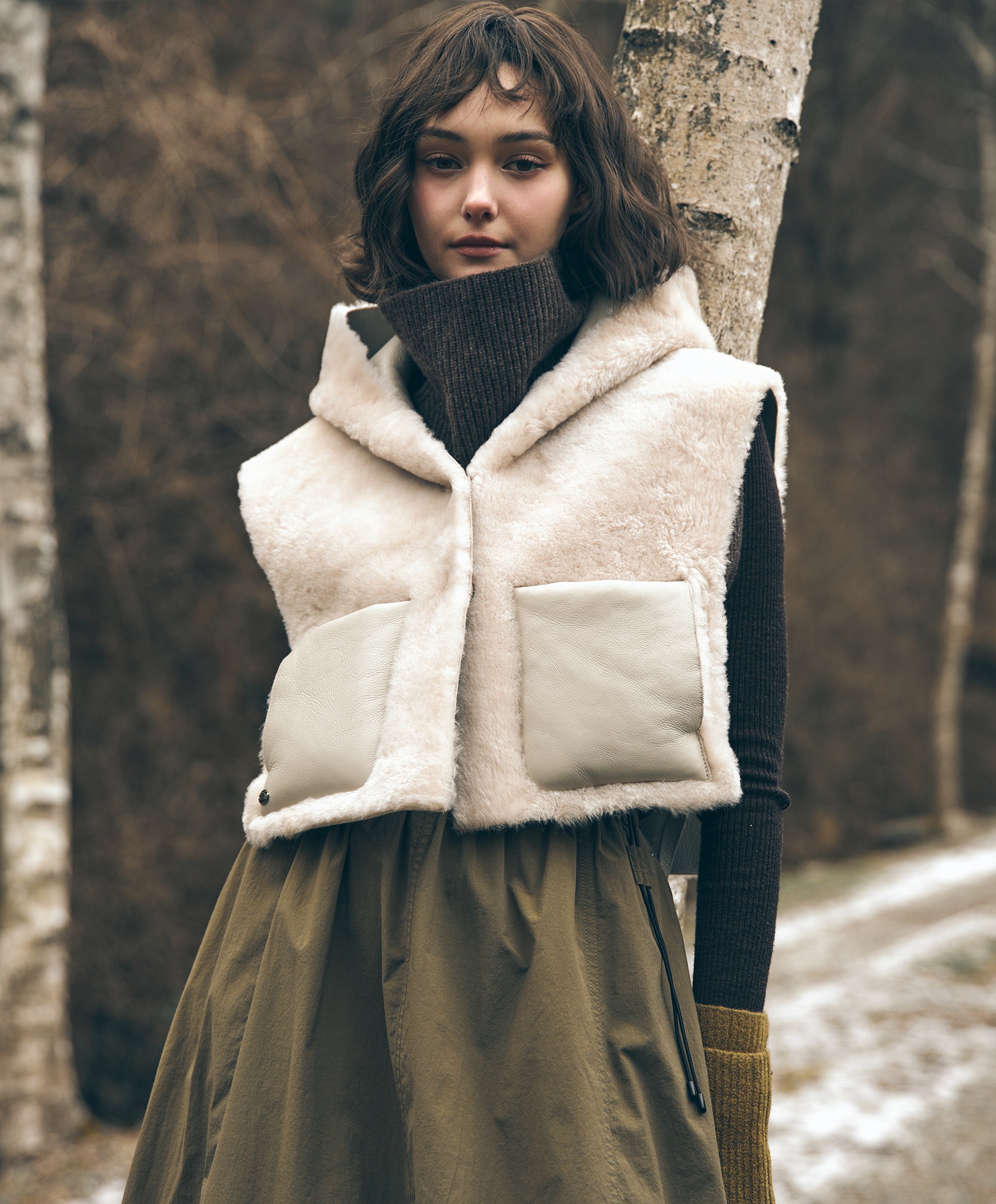 MOUTON FUR REVERSIBLE VEST_WOMEN [LIGHT BEIGE]