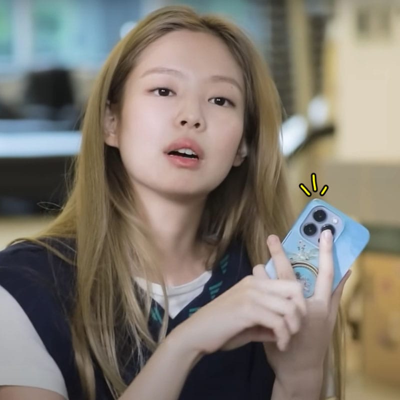 BLACKPINK ジェニ  iPhone13用スマホケース BLACKPINK ジェニ iPhone13用スマホケース - メルカリ