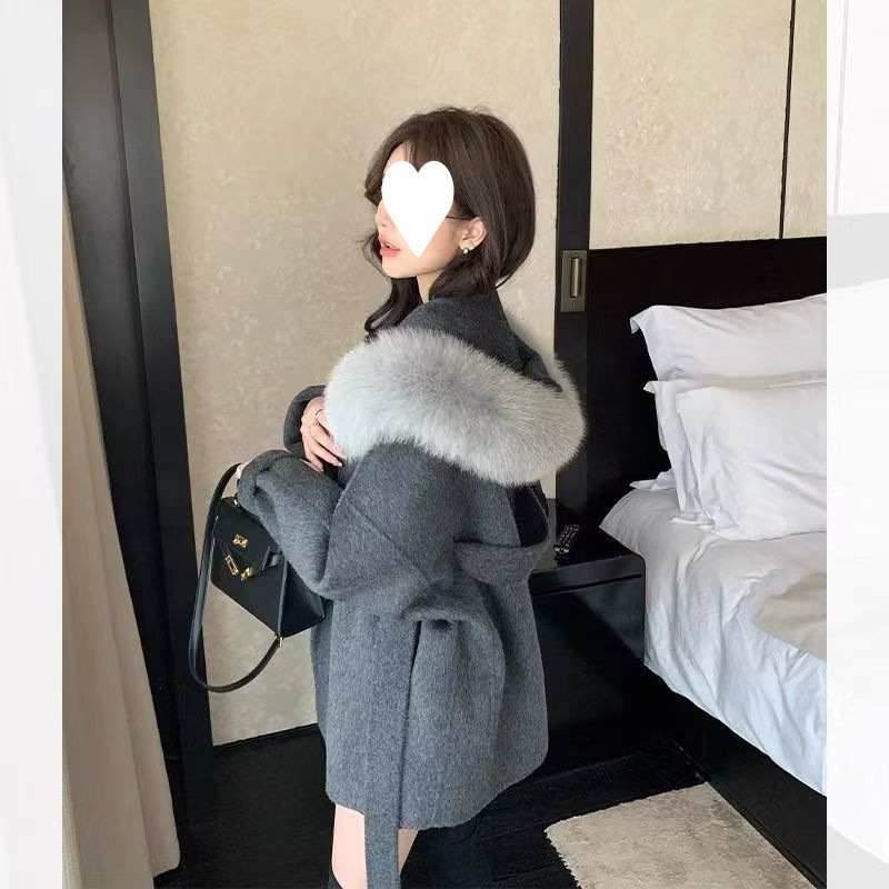 高級プチレディースケープウールコート新しい秋冬スタイル厚手のコートエレガントなフード付きウールのトレンド