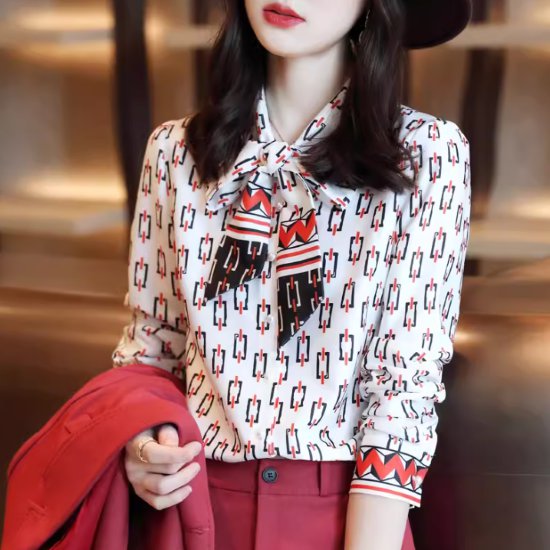 シフォンブラウス レディース トップス シフォンシャツ 長袖ブラウス 長袖シャツ リボンタイ 総柄 大人っぽい 上品 きれいめ エレガント カジュアル お出かけ おしゃれ オフィス プリントブラウス