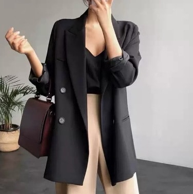 レディース ジャケット 上着 テーラードジャケット 長袖 襟付き ストレート きれいめ シンプル カジュアル 上品 おしゃれ ラフ モード系 モダン 都会的 ラグジュアリー 無地 春 秋 誕生日 5,878円