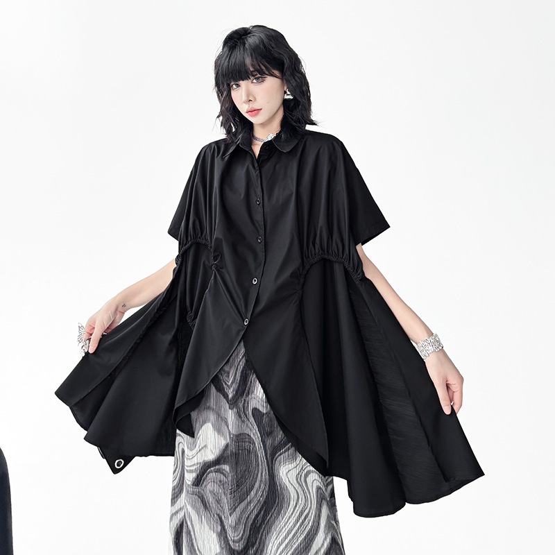 【J.Fashion】山本の黒い風 デザイン感 ブラウス レディース 夏 ゆったり 着痩せトップス カジュアル 個性 半袖ブラウス 百掛け着痩せ Tシャツメガ割 5,031円