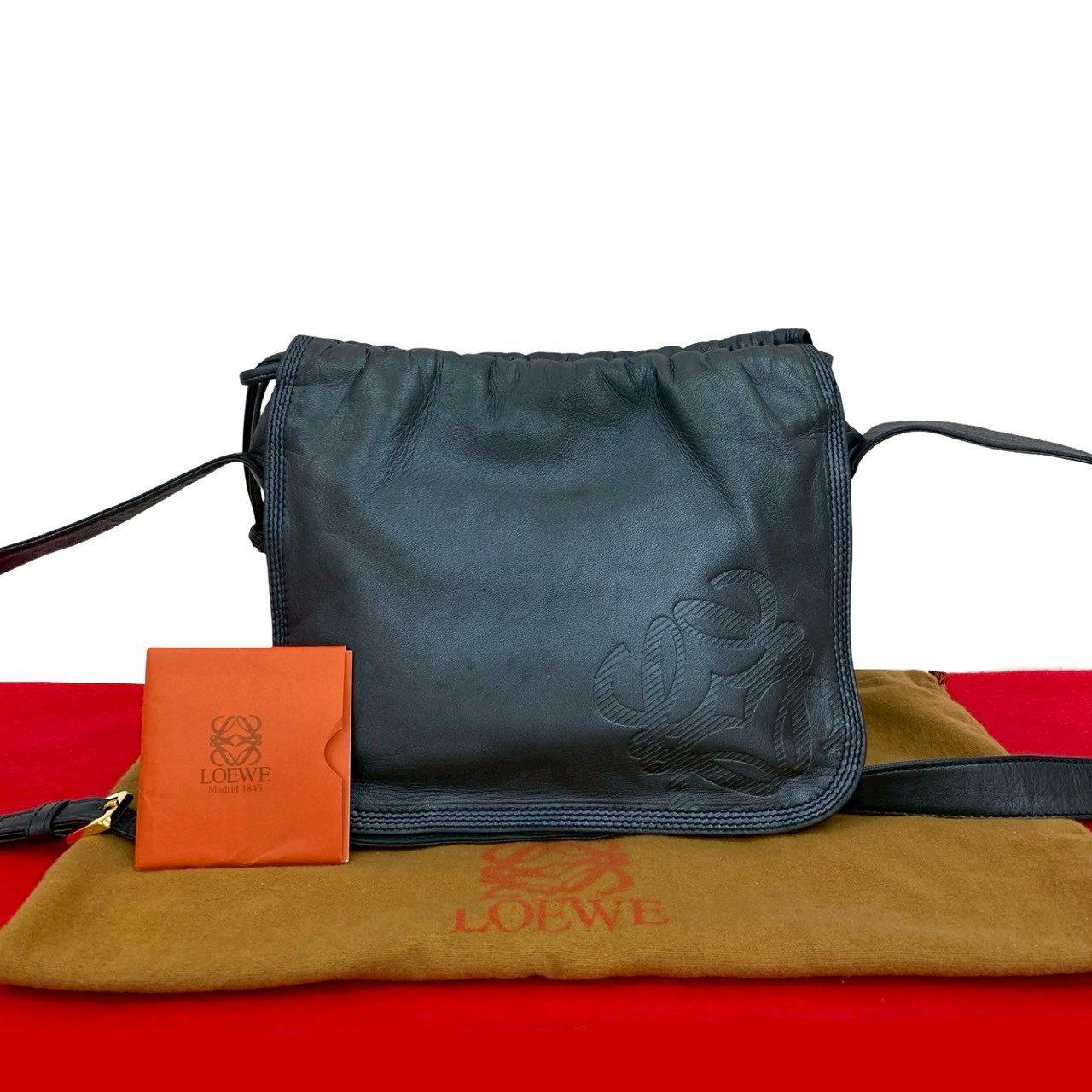 ヴィンテージ アナグラム ロゴショルダーバッグ レザー ネイビー 05531