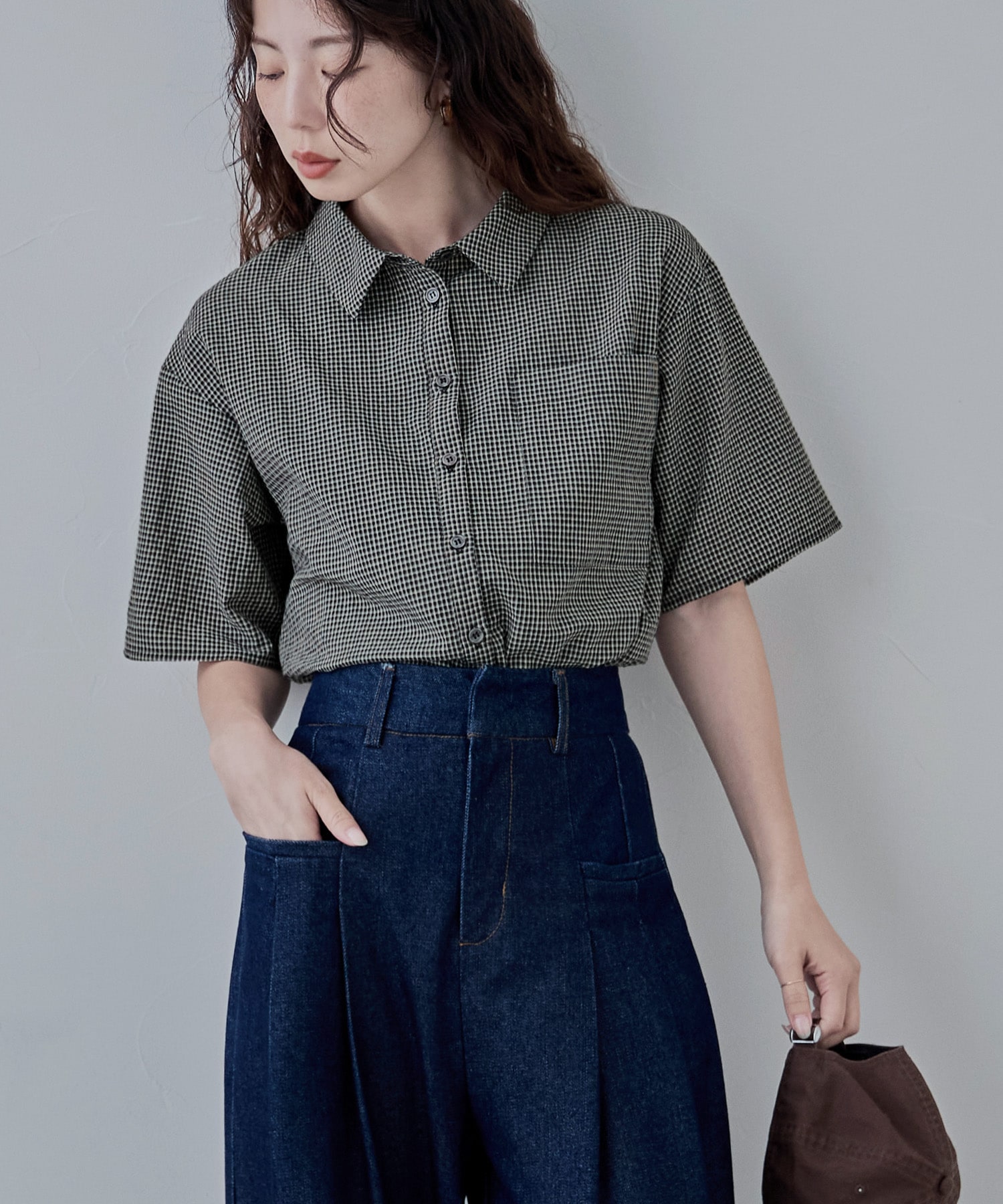 ギンガムチェックショートシャツ トップス シャツ 半袖 五分袖 ギンガムチェック チェックシャツ チェック柄 ショート丈 レギュラーカラー 綿 綿混 ビッグシルエット オーバーサイズ ギンガム