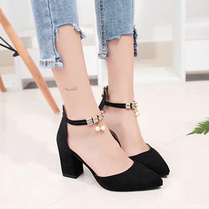 300円OFFクーポン パンプス アンクル ストラップ バックジップ 黒 ポインテッドトゥ チャンキーヒール 7cmヒール 太めヒール ハイヒール セパレート アンクルベルト 結婚式 スエード インソ