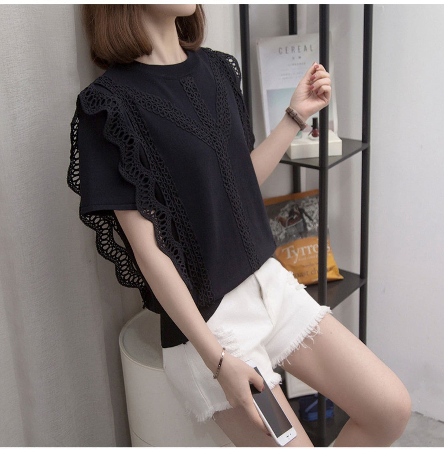 レース Tシャツ 白トップス 袖あり 半袖 ストレート レース 伸縮性 おしゃれ お洒落 大人可愛い こなれ感 存在感 無地 春 夏 10代 20代 30代 40代 レディース 女性用 ママ デート