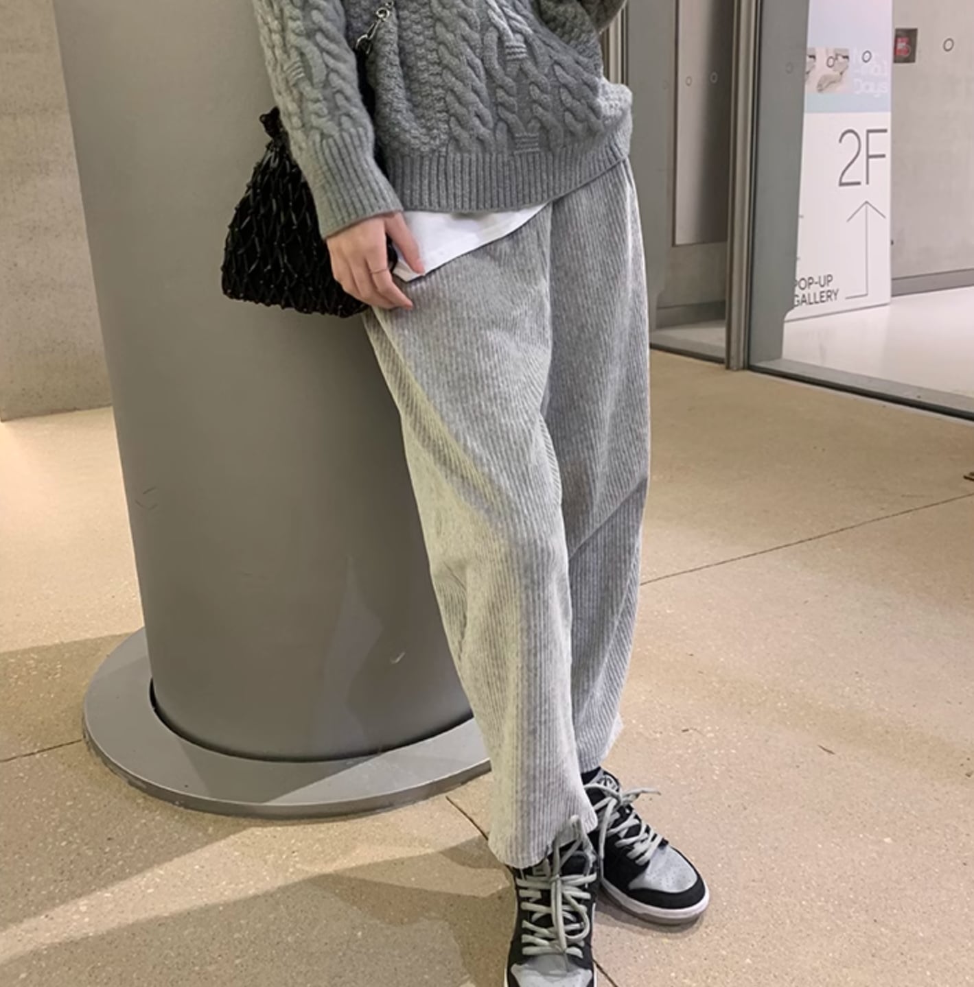 ボトムス ソフトコーデュロイ パンツ ワイドレッグ ハイウエスト ウエストゴム 9分丈 スウェット ワイド ルーズシルエット 伸縮性 厚手 かわいい 大人可愛い シンプル カジュアル おしゃれその他 パンツ