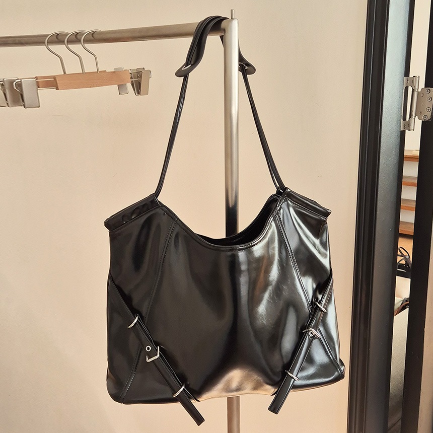 【LOIME】ビッグサイズショルダーバッグ ボブサンバッグ