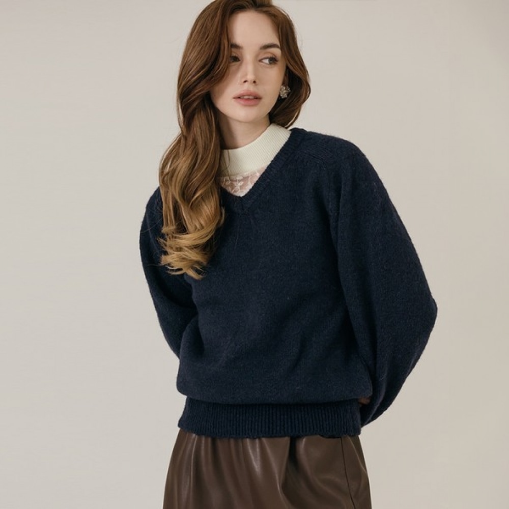 [マックスカルティジオ] スタンダードラグランVネックニット