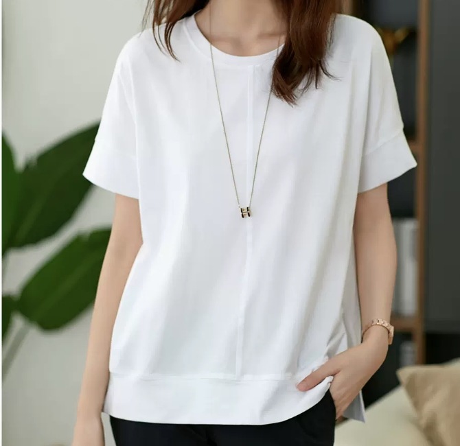 トップス デート Tシャツ カットソー 袖あり 半袖 かわいい 大人可愛い きれいめ シンプル カジュアル 大人 上品 おしゃれ お洒落 主役級 存在感 夏 10代 20代 30代 レディース 女性用