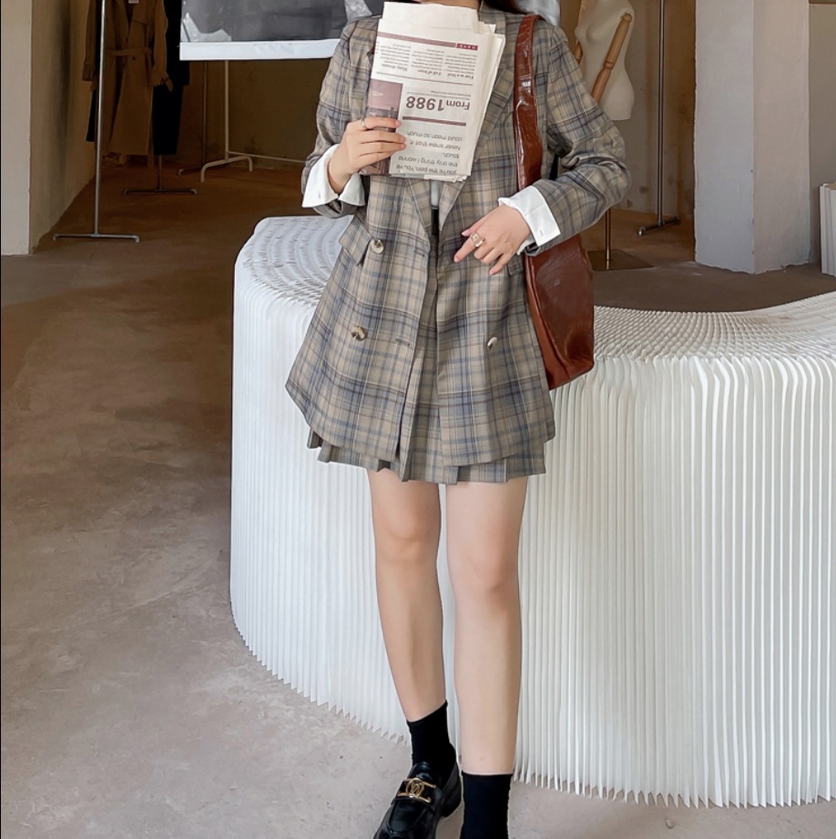 セットアップ デート ジャケット ミニスカート ショート ショート丈 袖あり 長袖 かわいい 大人可愛い きれいめ シンプル カジュアル 大人 上品 おしゃれ お洒落 主役級 存在感 春 秋 10代