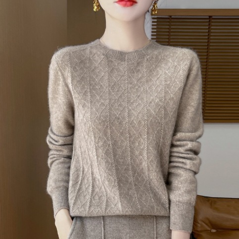 レディース トップス ニット 普通丈 長袖 袖あり ラウンドネック 襟なし ウール かわいい 大人可愛い シンプル カジュアル おしゃれ 都会的 柄 秋 冬 クリスマス バレンタイン 20代 30代