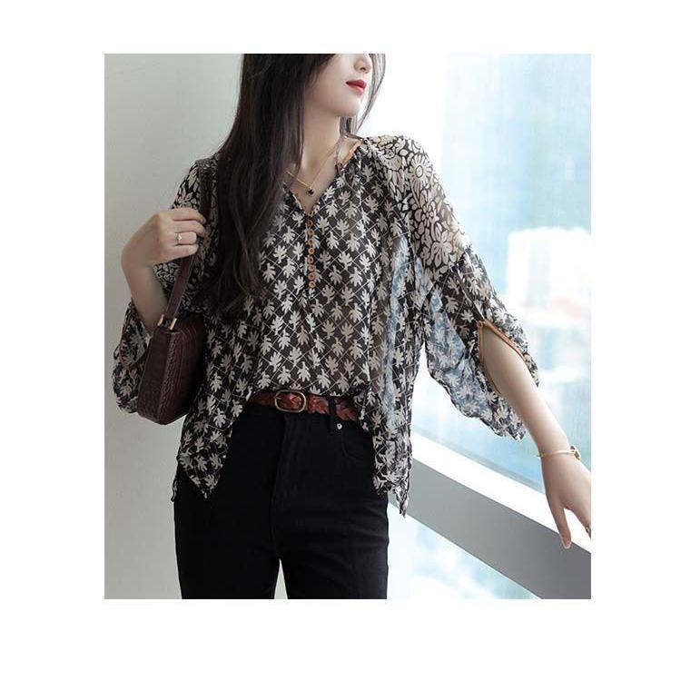 夏新作ブラウス レディース プルオーバー 長袖 花柄 Vネック シャツブラウス 幾何学模様 大きいサイズ 十字柄 秋服 春服 おしゃれ きれいめ カジュアル