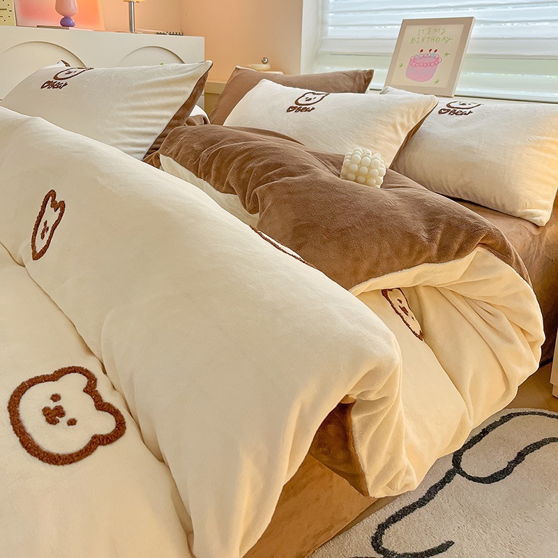 ミルクフリースの刺繍入り寝具セット冬用の厚手の暖かいコーラルフリースの布団カバー 4 点学生用の寝具 3 点セット