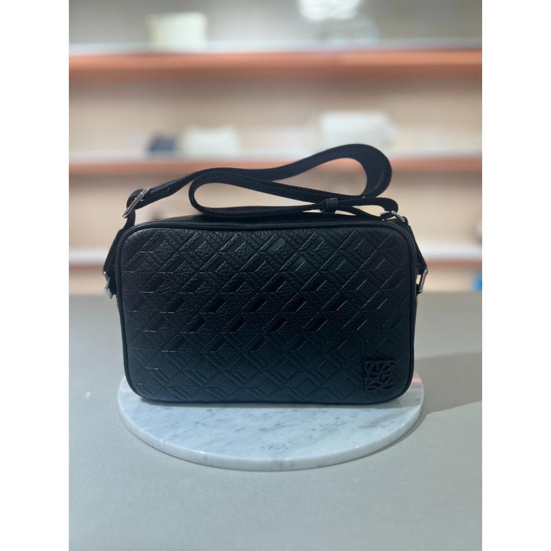 [坡州店]男性クロスバックMR1FM04BL