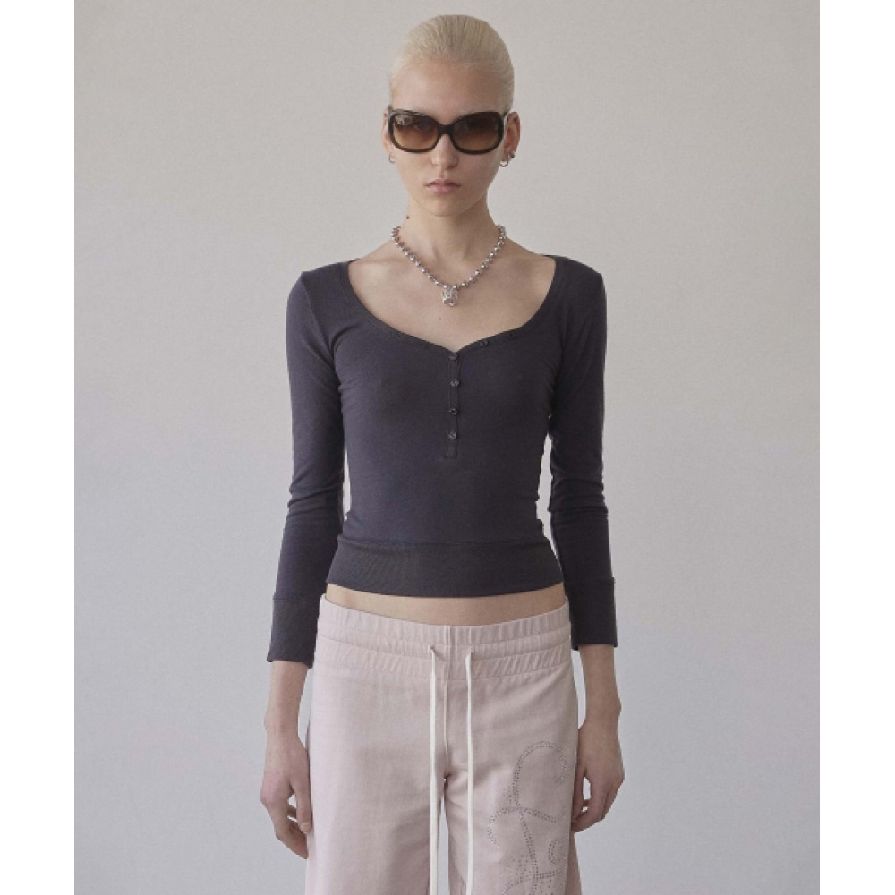 スカルプターコテージボタンヘンリーチャコール