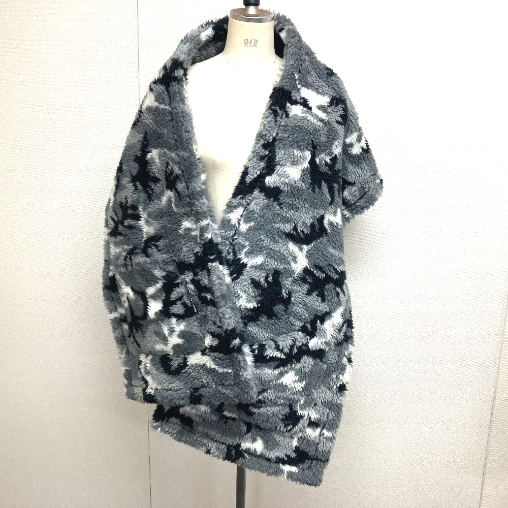 マフラー 673572 ストール ショール 大判 ロゴ ビッグサイズ ボア カモフラ 迷彩 ポリエステル グレー