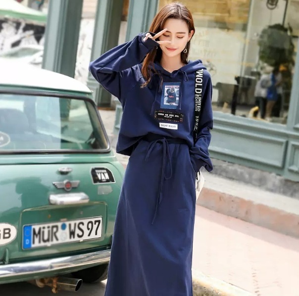 セット トップス スカート パーカー スウェット ロングスカート 長袖 デザイン 美ライン ニュアンス 伸縮性 ドローコード 2点セット ツーピース お得 2点セット フード付き カラバリ リラックス