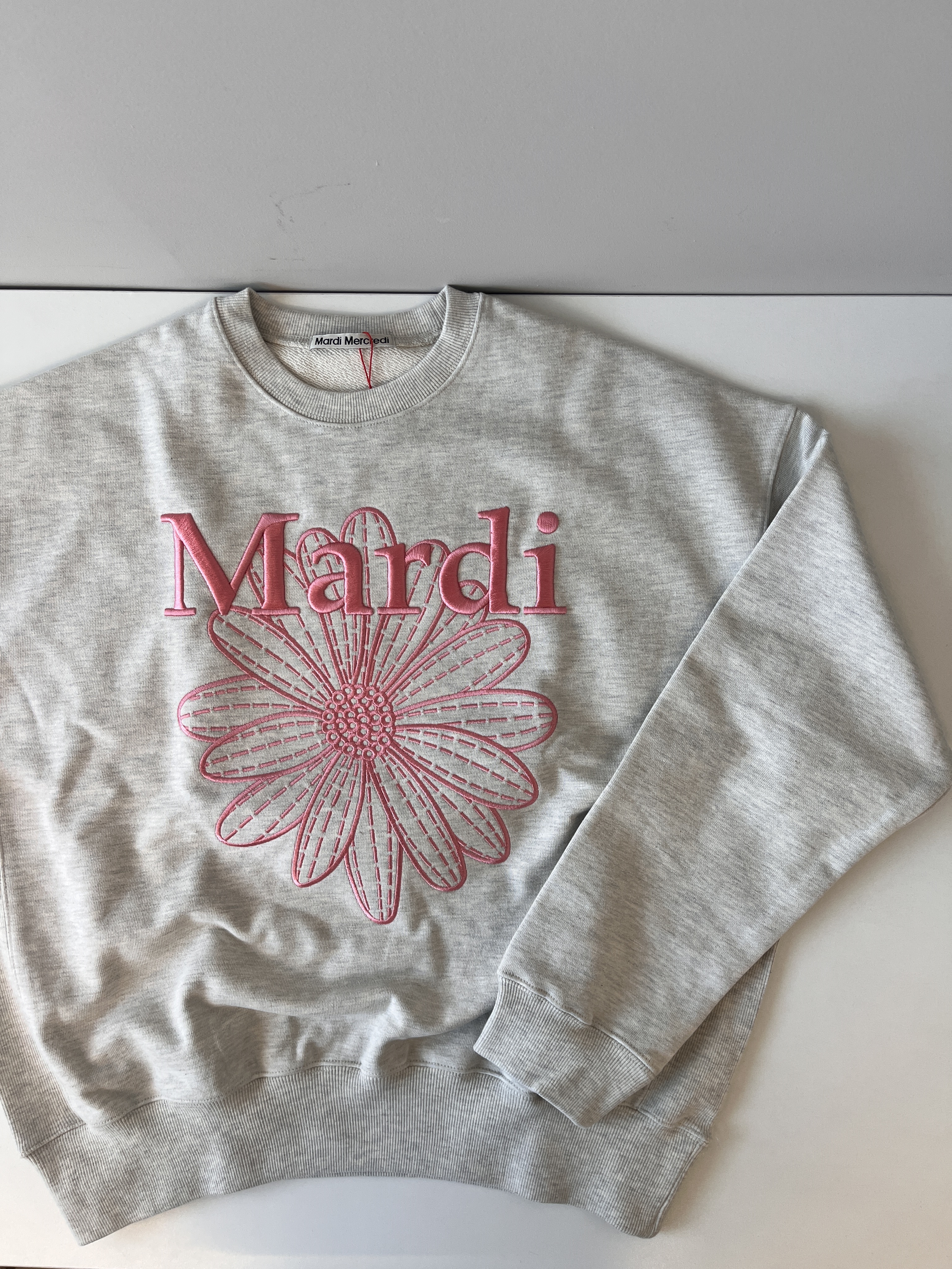 Mardi Mercredi NEEDLEWORK フラワー 刺繍 トレーナー Mardi Mercredi】フラワー刺繍スウェットシャツ☆新カラー登場