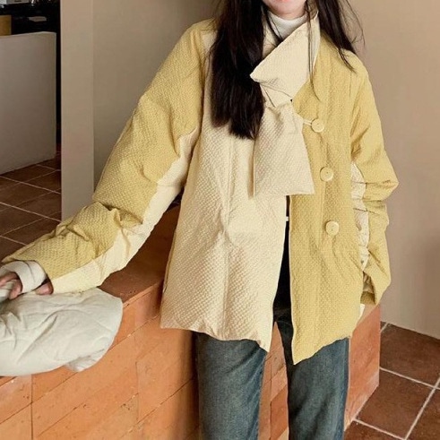 韓国スタンドカラーイエローコットンコート女性用 2024 冬の新ファッションショートニッチ個性ショートコットンコートとジャケット