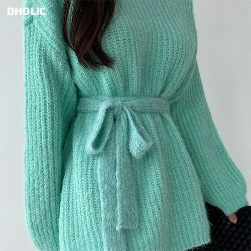 [メガ割りSALE]ストラップ付ラウンドネックロングニット