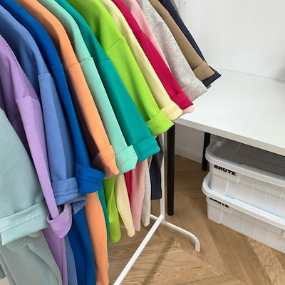 【急速出荷!】夏TシャツカットソーTシャツカットソ一UVカットUVケア 薄手 Tシャツ ひんやり 汗ジミ防止 冷