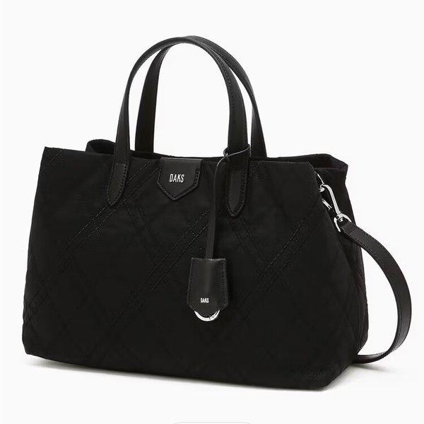 AK Bundang店 ハンドバッグ アーガイル キルティング パターン ブラック ナイロン トートバッグ DCBA6E481BK