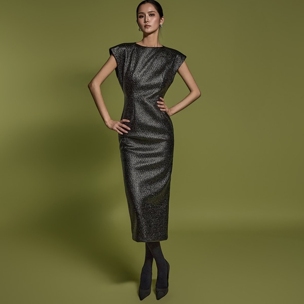 D9513 シャイニング レザー ワンピース 23,760円