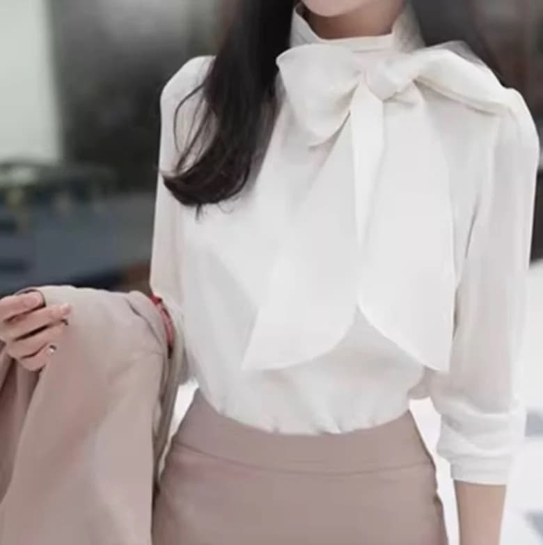 トップス デート シャツ ブラウス カットソー 袖あり 長袖 かわいい 大人可愛い きれいめ シンプル カジュアル 大人 上品 おしゃれ お洒落 かっこいい 大人女子 こなれ感 個性的 エレガント