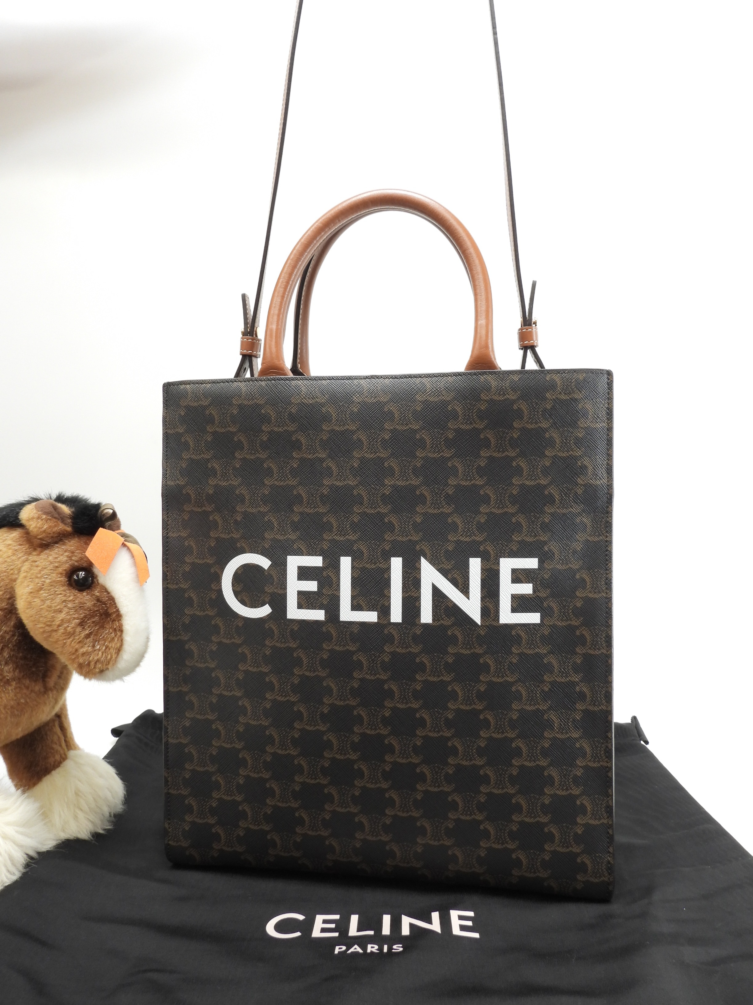 ミディアムバーティカルカバ トリオンフ 黒茶 s付ハンドバッグ トートバッグ 極美品@W-LM-3280 70,400円