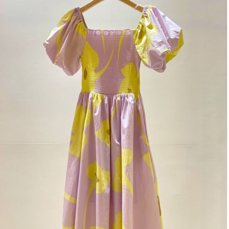 ワンピース 上着 人気 おすすめ おしゃれ お洒落 激安 安い プチプラ 半袖 スクエアネック ふわふわ パフスリーブ ふんわり Aライン 膝丈 柄 花柄 コットン 綿 プリント 可愛い l