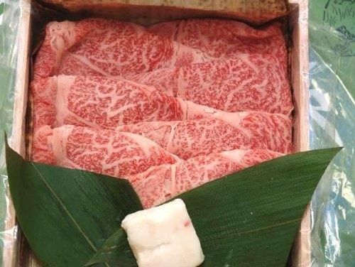 三重の名店 伊勢松阪肉川市　特選黒毛和牛すき焼きウデ肉 1kg 等級A4