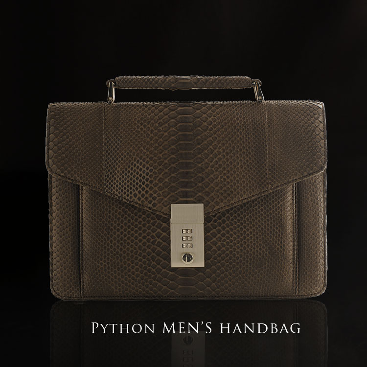 ダイヤモンドパイソンレザービジネスバッグ