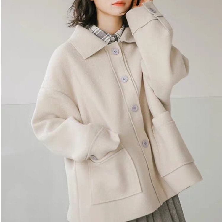 ショート丈ウールコート