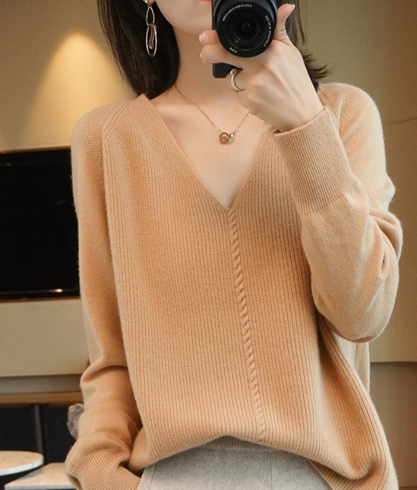 トップス デート モテアイテム ニットソー 長袖 Vネック ふわふわ 可愛い きれいめ 上品 おしゃれ かっこいい 可愛い ラブリー キュート ガーリー クール モード系 セクシー エレガント