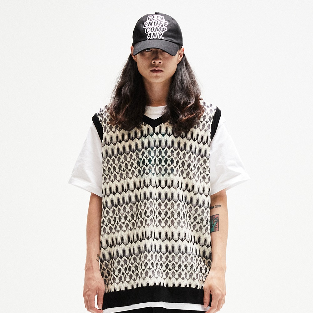 【即日発送】 Mix Pattern Vest / Black ニット・セーター