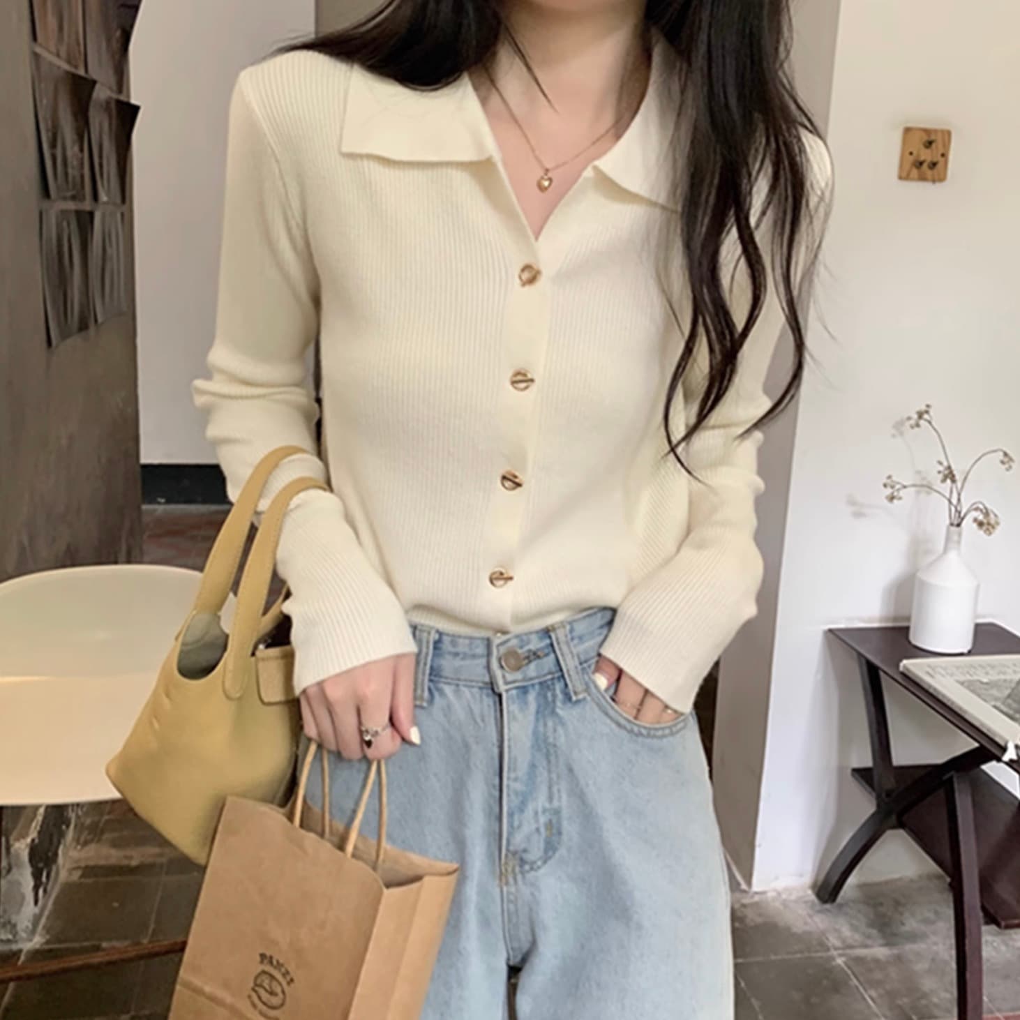 レディース トップス カットソー デート ニットソー ミディアム丈 袖あり 長袖 萌袖 襟付き スリム タイト 前開き 伸縮性 かわいい 大人可愛い きれいめ シンプル カジュアル 上品 おしゃれ
