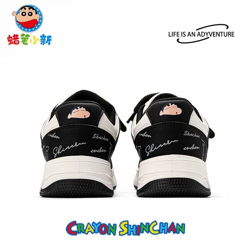 迅速な出荷 新品販売 クレヨンの小さい新しいカップルの靴2025夏の通気性の潮流の韓国版の板の靴の男性の学生の百合の通気性のカジュアルシューズ 在庫が限られている