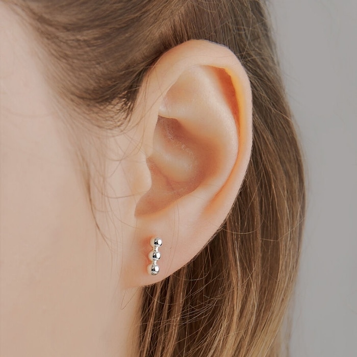 ハンソヒトゥワイスダヒョンチョンウヒ着用simple ball earring/韓国の人気ブランド 韓国正規品 韓国の人気商品 韓国ファッション 韓国ジュエリー デイリーアクセサリー SNSで人