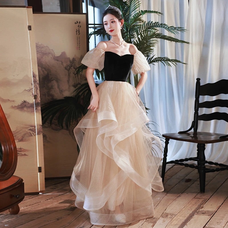 イブニングドレス 黒 ベロア ベルベット パフスリーブ フレア フリル プリンセス風 可愛い 発表会ドレス ロングドレス ブラック シャンパン色 パーティードレス ロングドレス Aライン 演奏会ドレス 7,117円