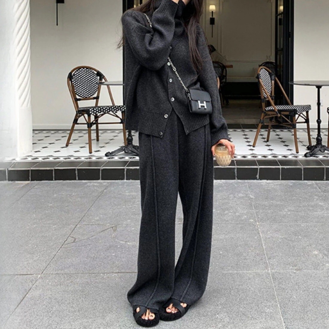 セットアップ 2点セット レディース トップス パンツ ボトムス ニット セーター 羽織 前開き ストレートパンツ ロングパンツ ロング 長袖 萌袖 オーバーサイズ フェミニン ボタン かわいい