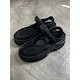 ブラック