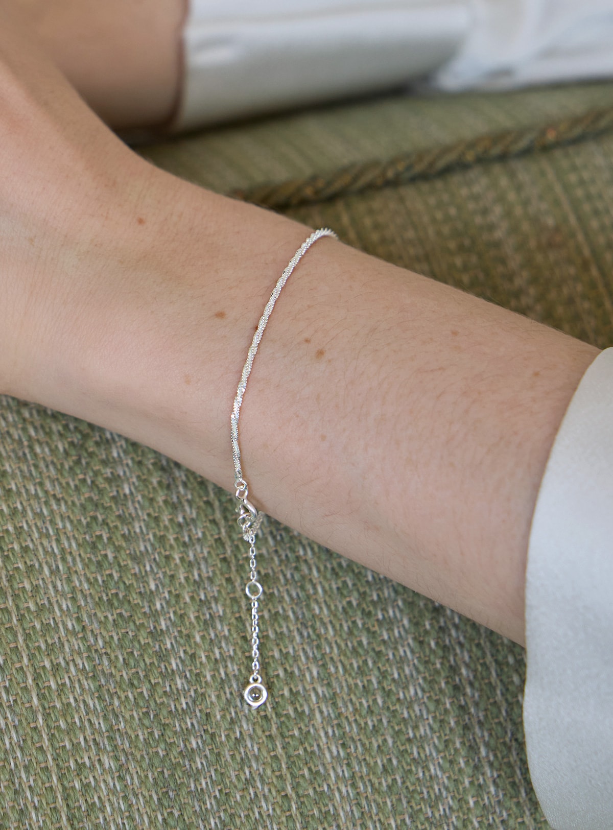 【メガ割 最大30％OFF】925シルバー ユニセックス ニットチェーンブレスレット 人気トレンドアクセサリー