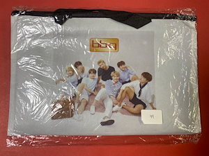 BTS テヒョン bbq レジャーシート V テテの通販 by J｜ラクマ
