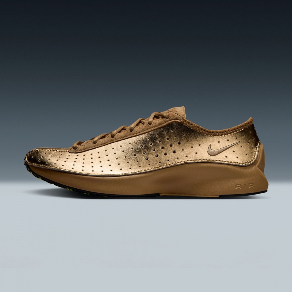 ナイキナイキエアスーパーフライ IB5824-700