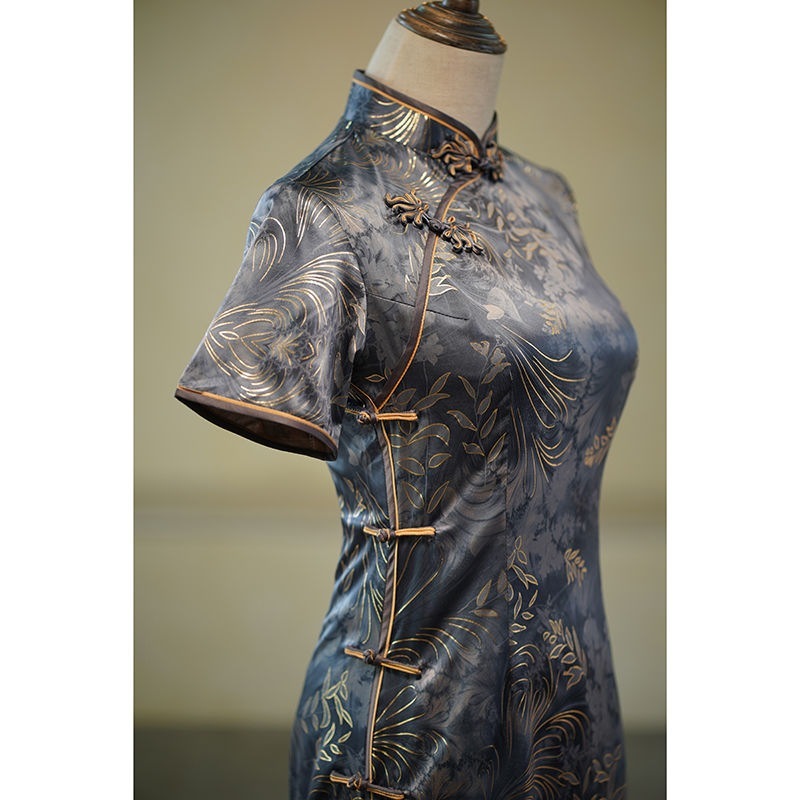 古い上海チャイナドレス女性の2025年夏ディスクバックル気質レトロロングジャカード毎日改善された若いスタイル